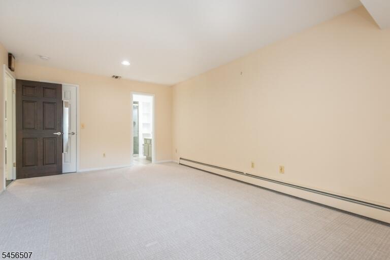 Property listing MLS 4049122 photo 13