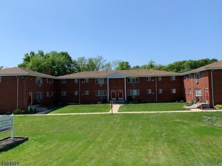 Property listing MLS 4049123 photo 2