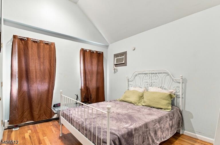 Property listing MLS 4049125 photo 13