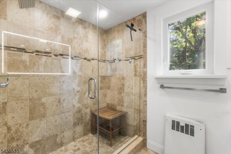 Property listing MLS 4049127 photo 32