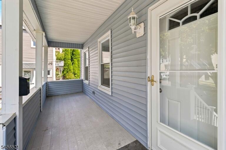 Property listing MLS 4049129 photo 3