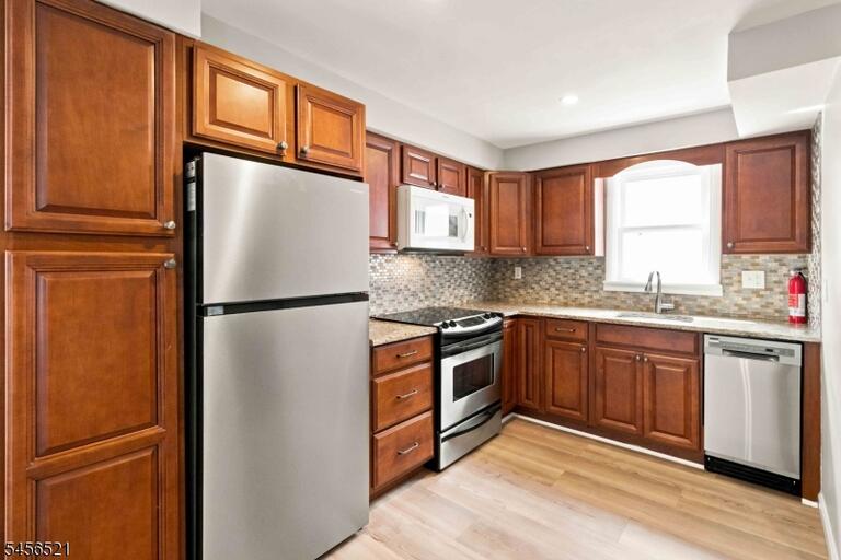 Property listing MLS 4049129 photo 8