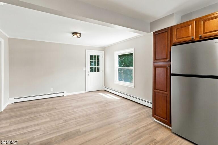 Property listing MLS 4049129 photo 9