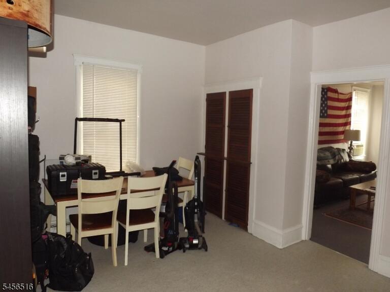 Property listing MLS 4049130 photo 4