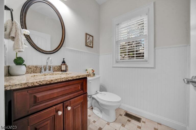 Property listing MLS 4049132 photo 27