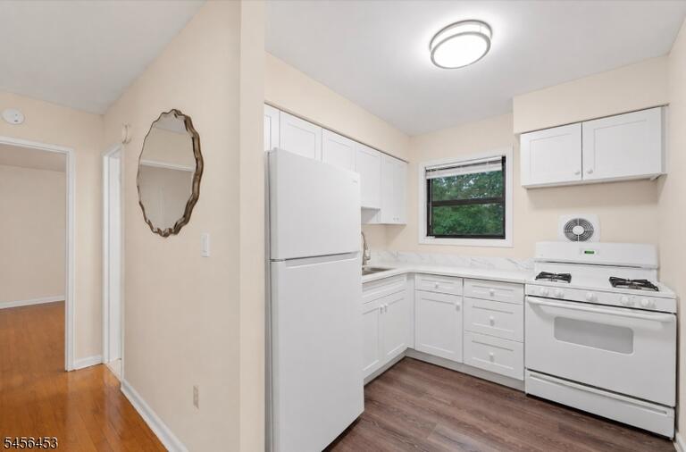 Property listing MLS 4049133 photo 6