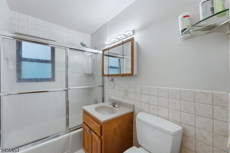 Property listing MLS 4049133 photo 8