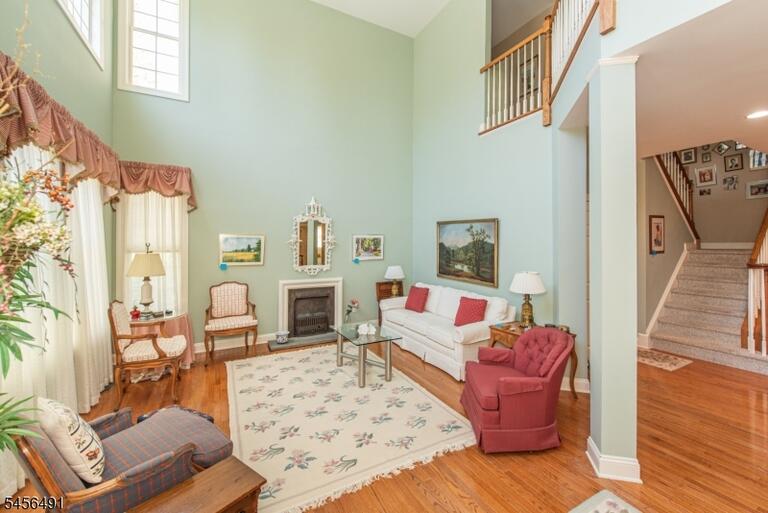 Property listing MLS 4049134 photo 11
