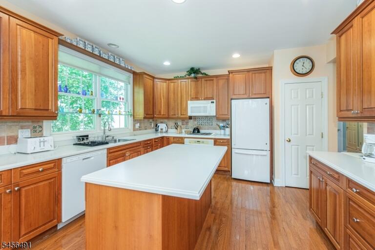Property listing MLS 4049134 photo 6