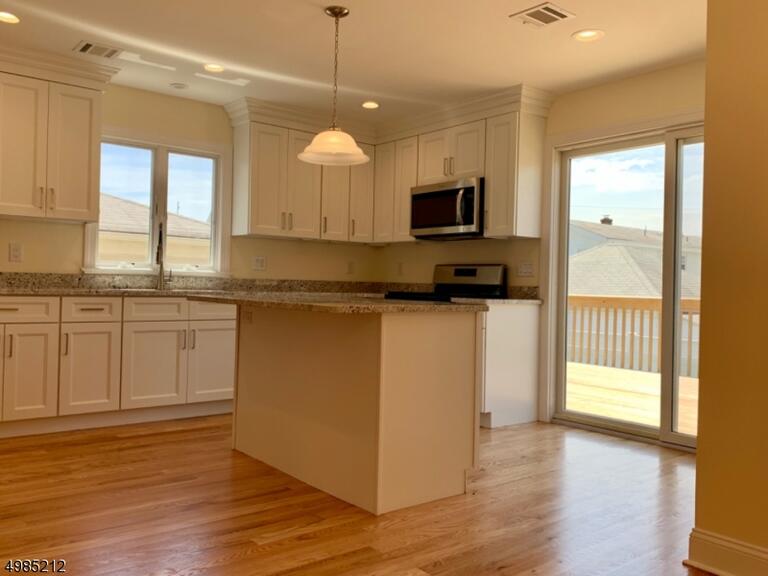 Property listing MLS 4049135 photo 5