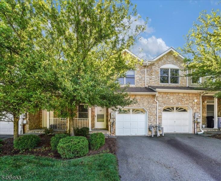 Property listing MLS 4049138 photo 1