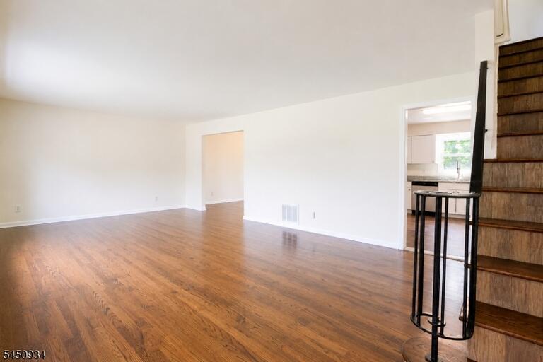 Property listing MLS 4049140 photo 8