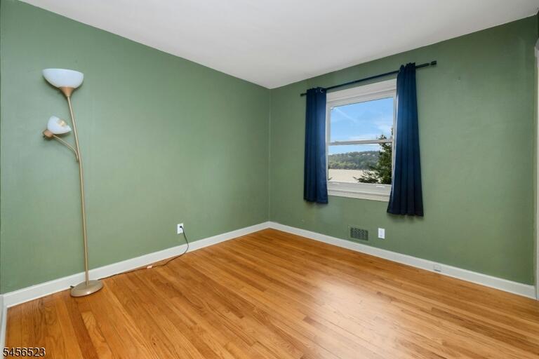 Property listing MLS 4049141 photo 16