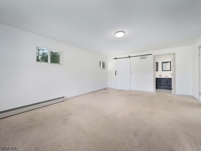 Property listing MLS 4049143 photo 14
