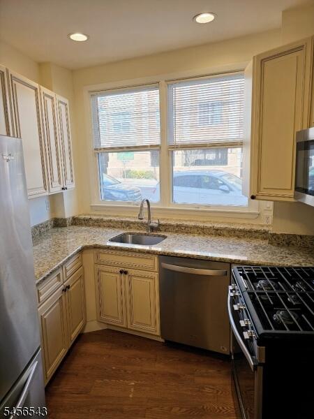 Property listing MLS 4049147 photo 1
