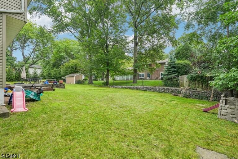 Property listing MLS 4049148 photo 29