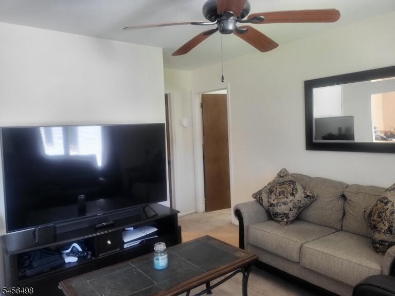 Property listing MLS 4049149 photo 15