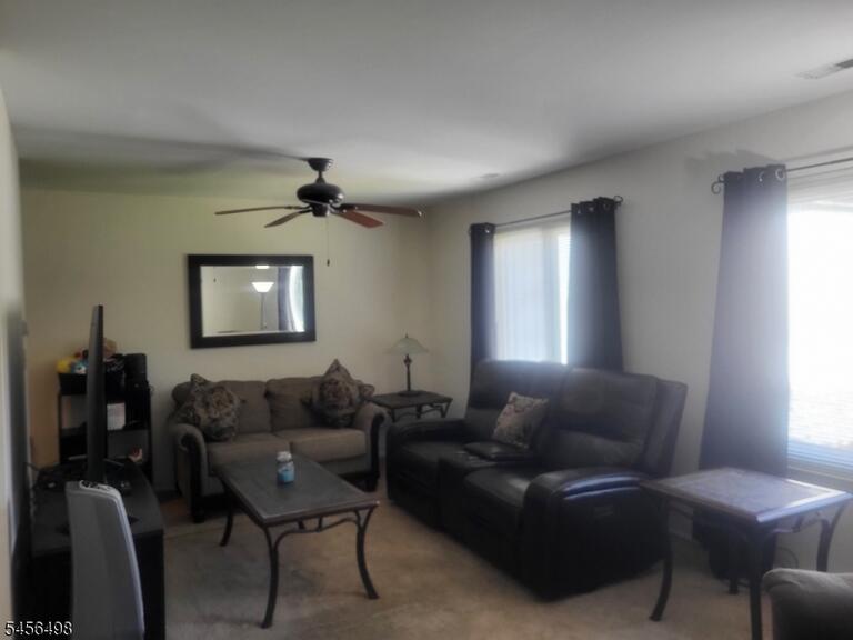 Property listing MLS 4049149 photo 18