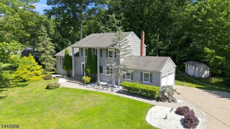 Property listing MLS 4049151 photo 1