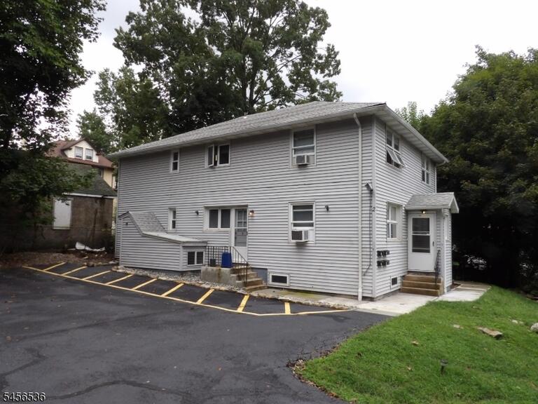 Property listing MLS 4049153 photo 1