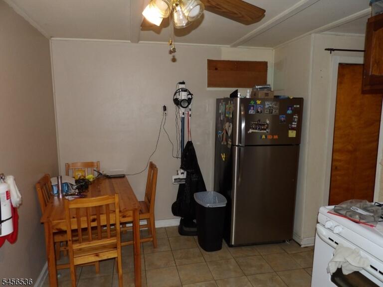 Property listing MLS 4049153 photo 4