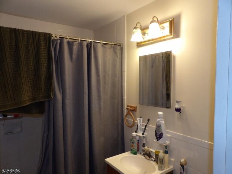 Property listing MLS 4049153 photo 5