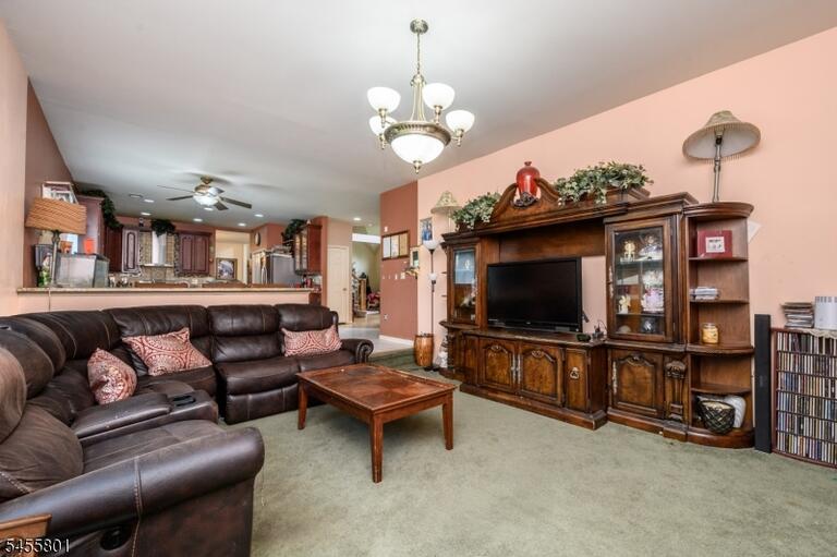 Property listing MLS 4049154 photo 15