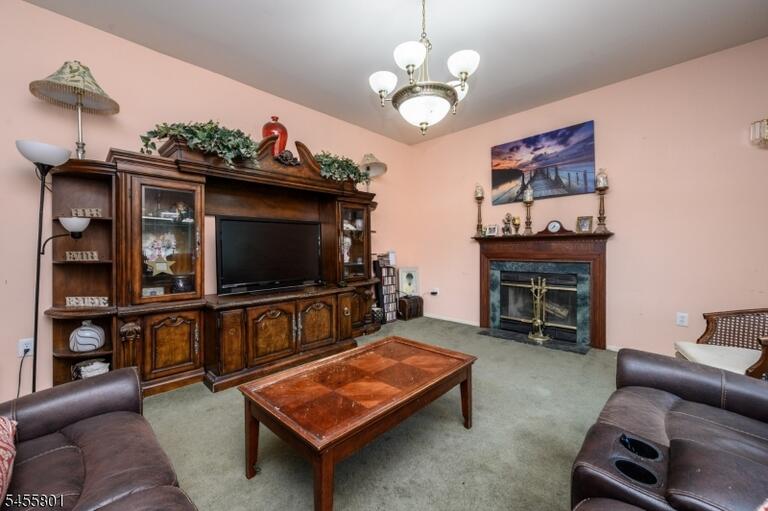 Property listing MLS 4049154 photo 16