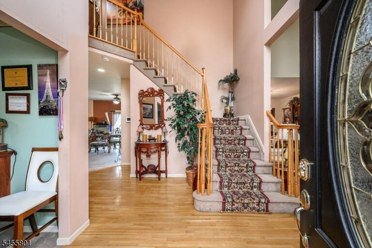 Property listing MLS 4049154 photo 3