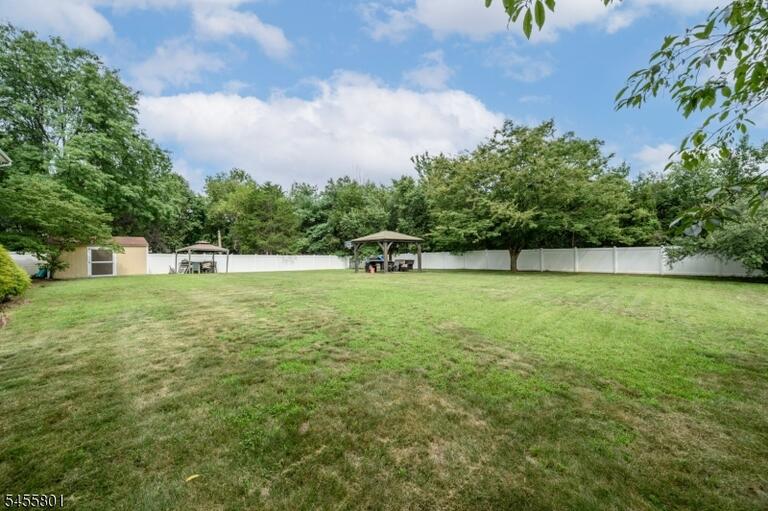 Property listing MLS 4049154 photo 37