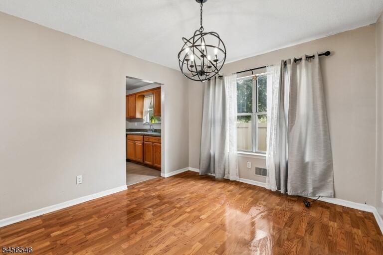 Property listing MLS 4049173 photo 7