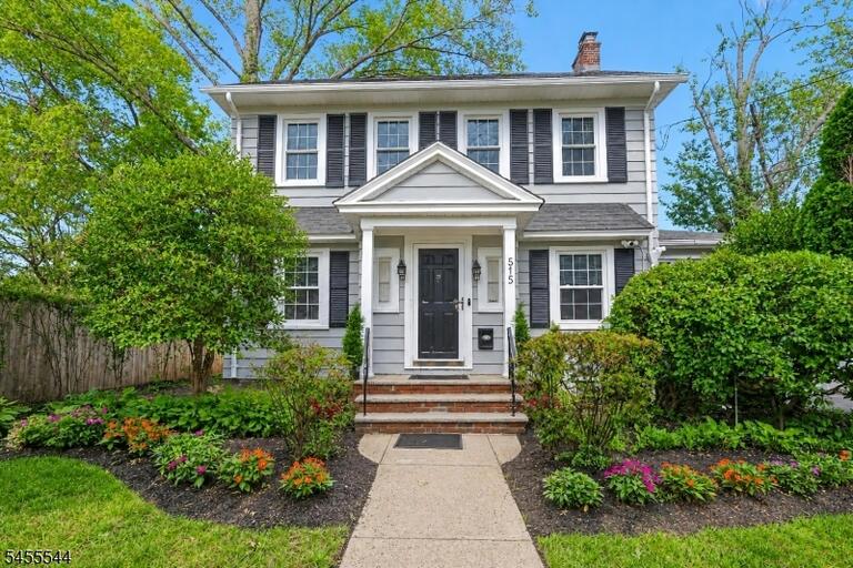 Property listing MLS 4049176 photo 1