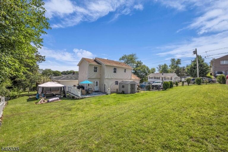 Property listing MLS 4049177 photo 38