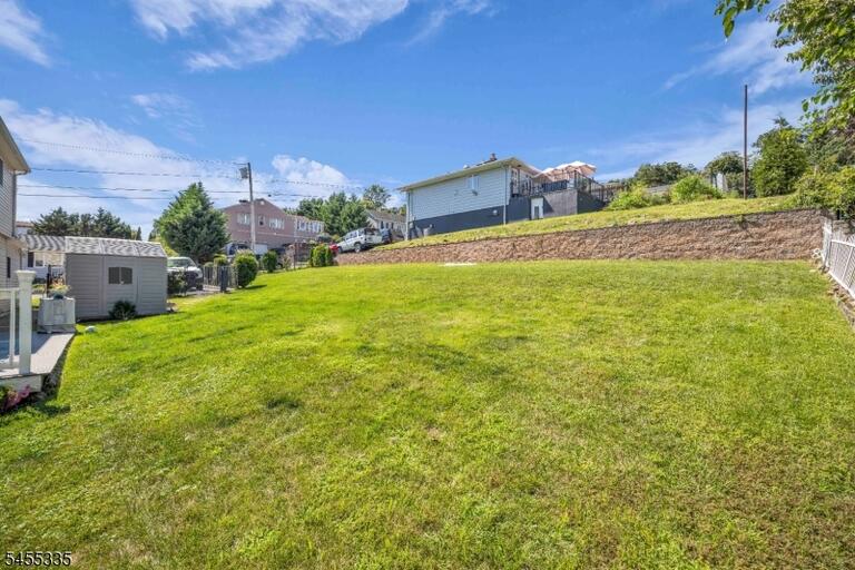 Property listing MLS 4049177 photo 39