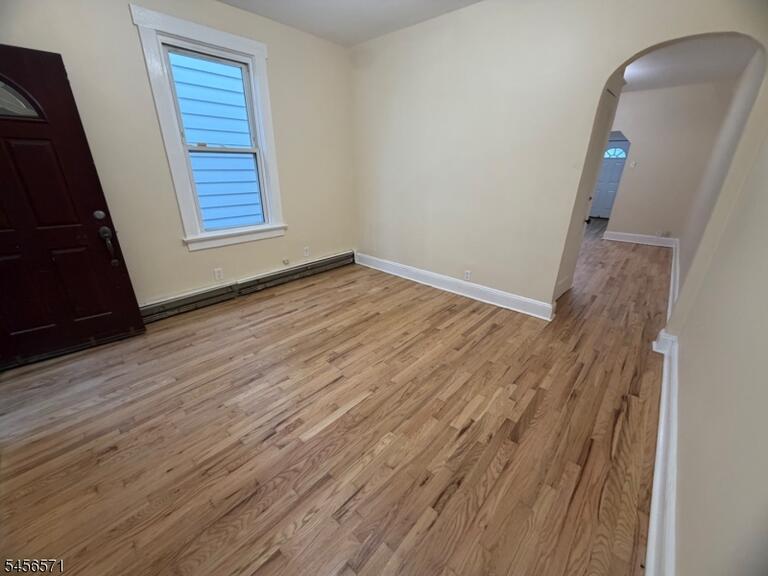 Property listing MLS 4049179 photo 10