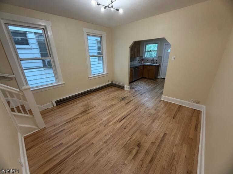 Property listing MLS 4049179 photo 9