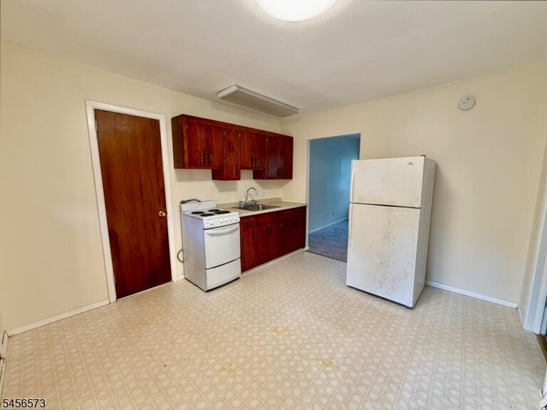 Property listing MLS 4049180 photo 6