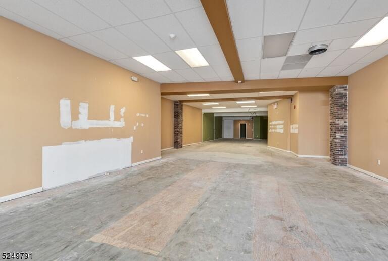 Property listing MLS 4049181 photo 6