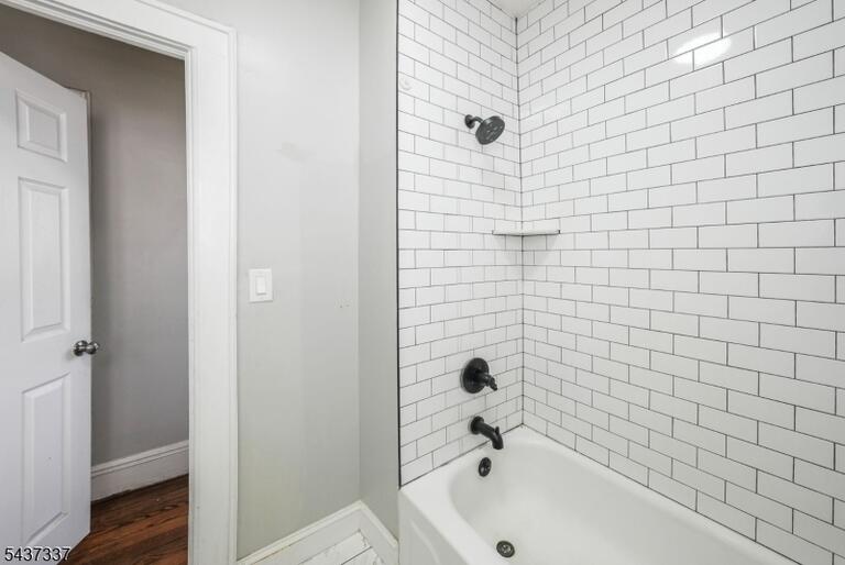 Property listing MLS 4049182 photo 21