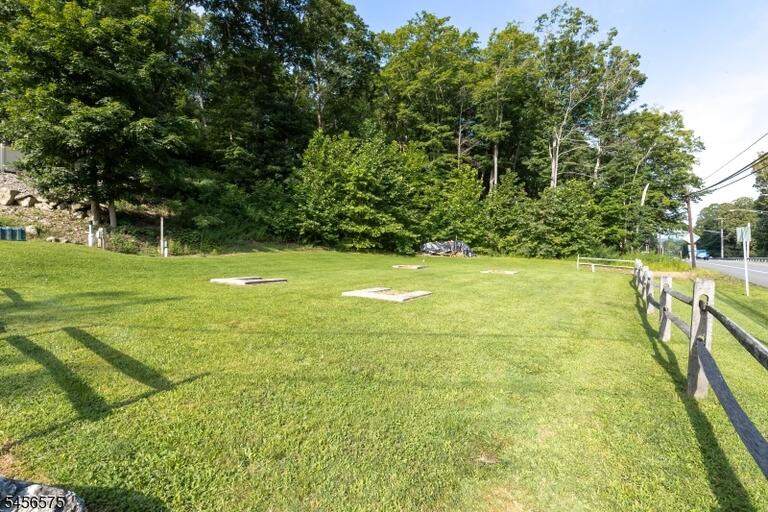 Property listing MLS 4049183 photo 8