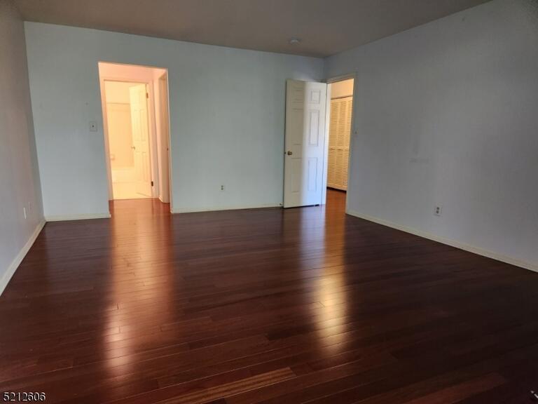 Property listing MLS 4049185 photo 12