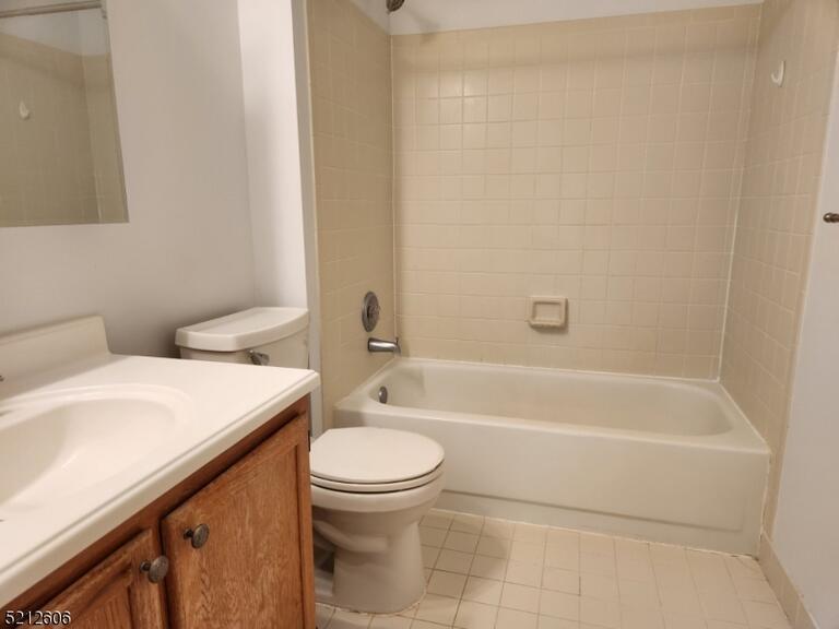 Property listing MLS 4049185 photo 15