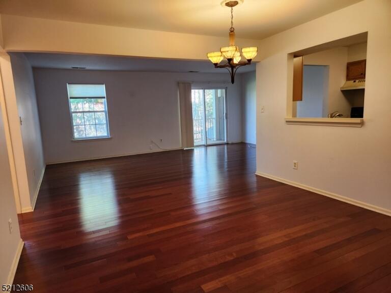 Property listing MLS 4049185 photo 2