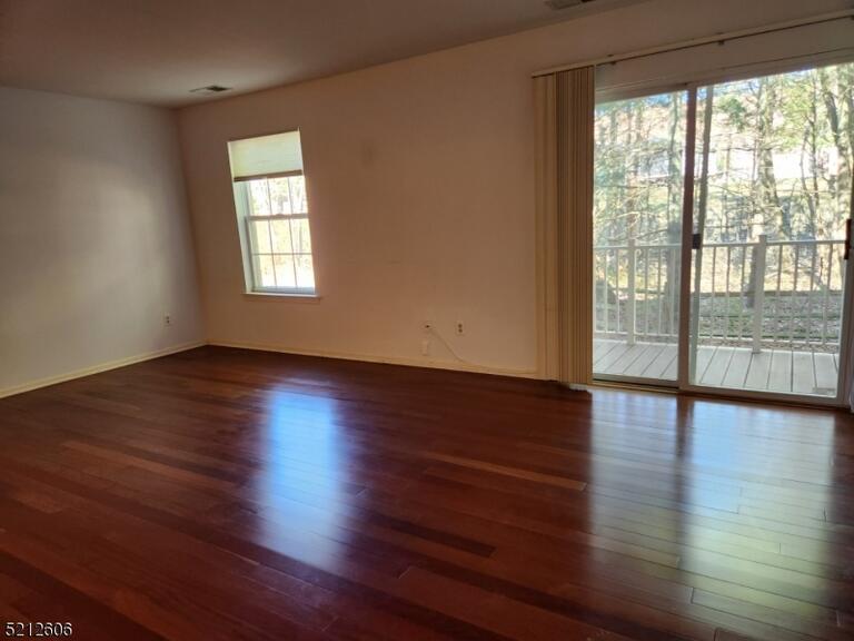 Property listing MLS 4049185 photo 6