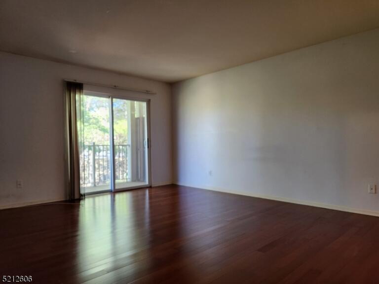 Property listing MLS 4049185 photo 9