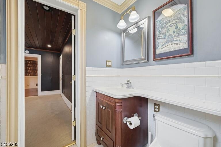 Property listing MLS 4049187 photo 12