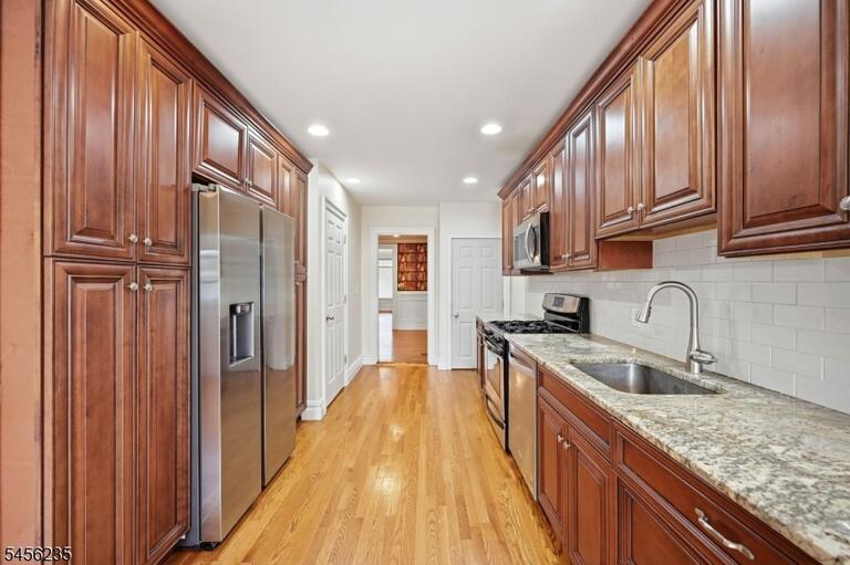 Property listing MLS 4049187 photo 14