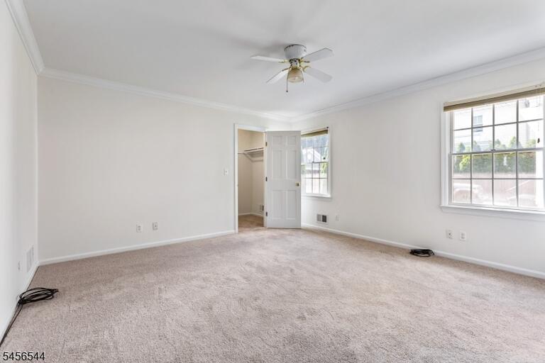 Property listing MLS 4049188 photo 10