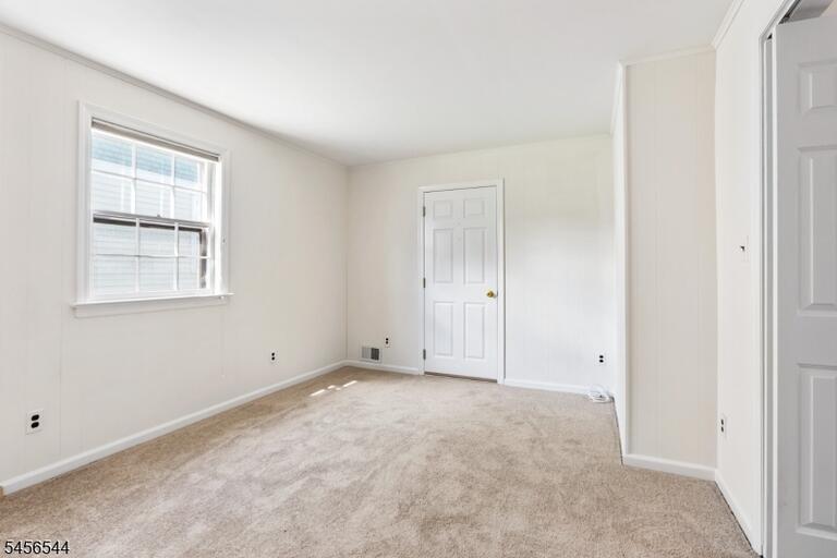 Property listing MLS 4049188 photo 7