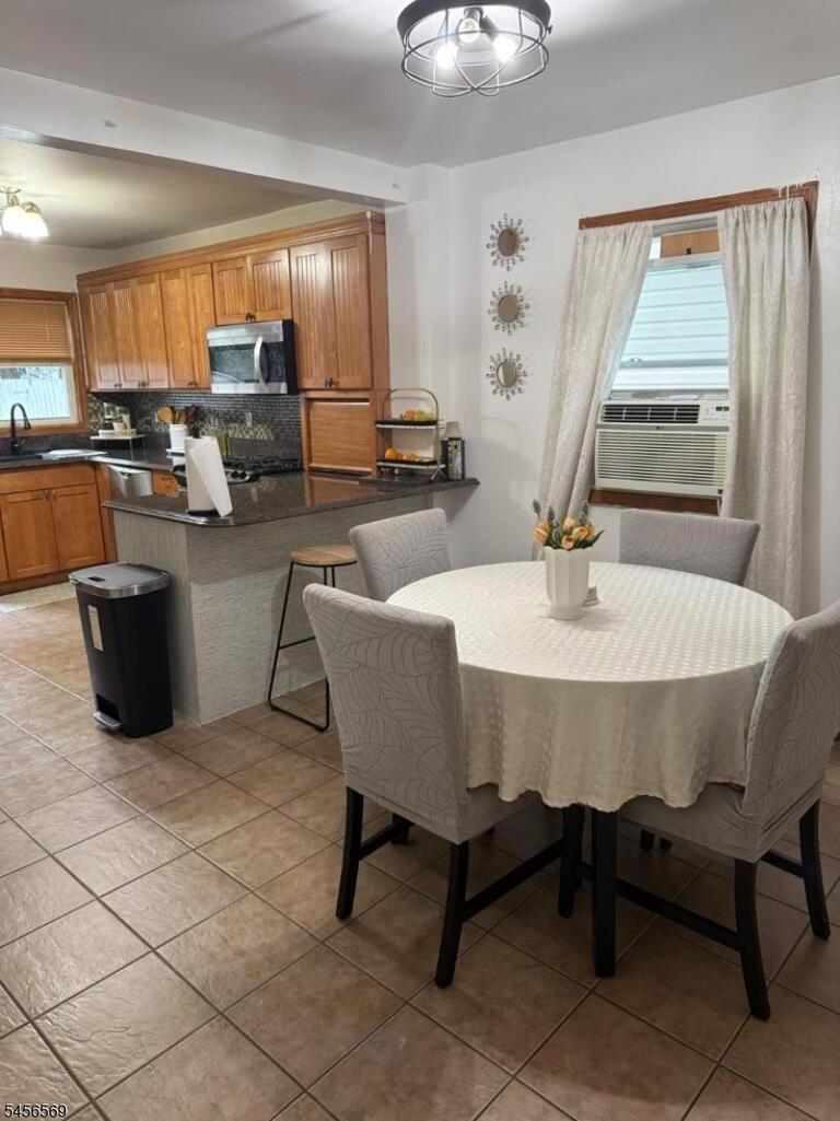 Property listing MLS 4049198 photo 22